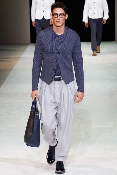 Look 40